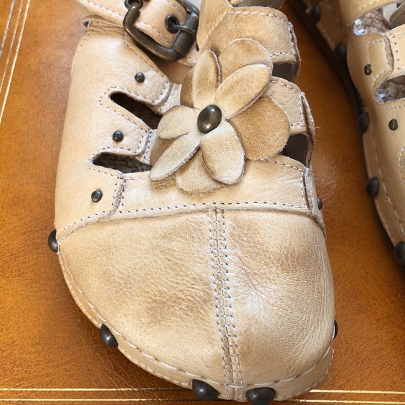 Turkish Tan genuine leather clogs. Size 6.5 - Picture 6 of 11